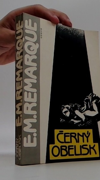 Černý obelisk