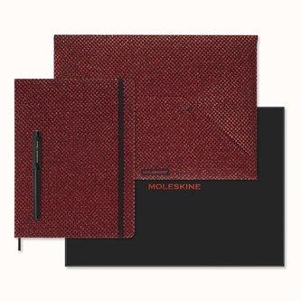 Moleskine Shine sběratelská sada červená - nedatovaný diář, obálka A4 a plnící pero Kaweco
