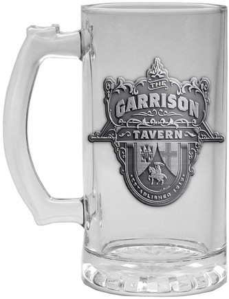 Sklenice korbel s kovovým logem Peaky Blinders|Gangy z Birminghamu: The Garrison Tavern (objem 500 ml)