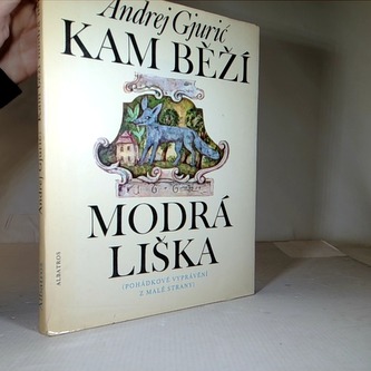 Kam běží mofrá liška