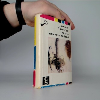 Prales nekvete růžemi