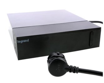 LEGRAND Revolution televizní hub 4x2P+T, přepěťová ochrana, podsvícené VYP/ZAP, kabel 2m, černá LEGRAND Revolution televizní hub 4x2P+T, přepěťová ochrana, podsvícené VYP/ZAP, kabel 2m, černá