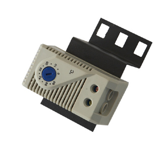 Eurocase termostat s držákem RGA-30 1U