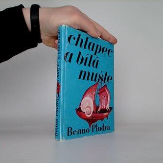 Chlapec a bílá mušle