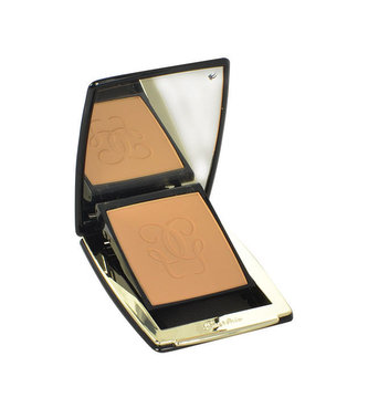 Guerlain Parure Gold Makeup 10 g 04 Medium Beige SPF15 pro ženy