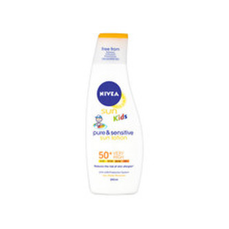 Nivea Sun Kids Opalovací přípravek na tělo Protect & Sensitive 200 ml Sun Lotion SPF50+ pro děti