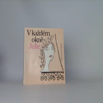 V každém okně Julie