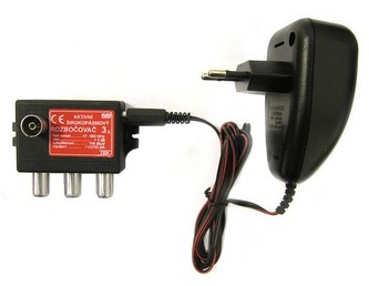 Ivo I030RA IEC aktivní rozbočovač na 3 TV se zdrojem 12V