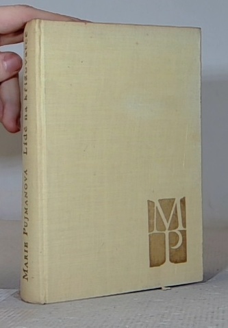 Lidé na křižovatce