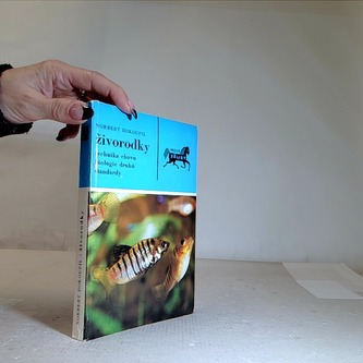 Živorodky: technika chovu, biologie druhů, standardy