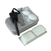 Sada v krabiče s vybavením pro rozdělání ohně