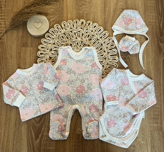 Soupravička do porodnice pro miminko Mamatti, Flowers, vel. 62; 62 (2-3m)