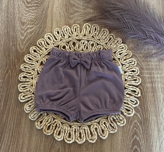 Bavlněné kraťásky s mašličkou Mamatti, Puntík, švestkové, vel. 92; 92 (18-24m)