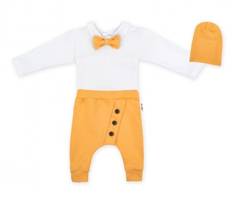 Baby Nellys 3-dílná sada Hubert, body s motýlkem, tepláčky a čepička - hořčicová, vel. 68