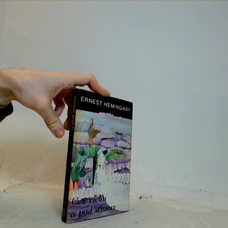 cez rieku a pod stromy