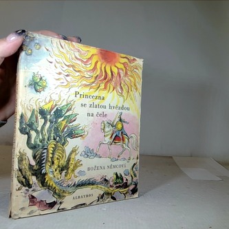 Princezna se zlatou hvězdou na čele