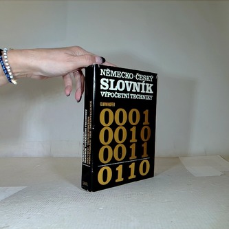Německo-český slovník výpočetní techniky