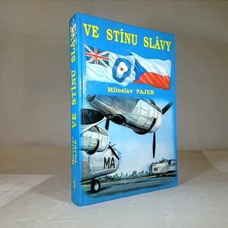 Ve stínu slávy