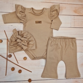 Body s volánky, legíny do zvonu a čepička, 3D, bavlna, cappuccino, vel. 86; 86 (12-18m)