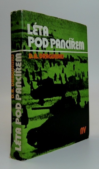 Léta pod pančírem