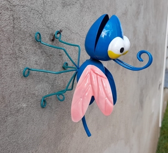 Moucha kovová modrá