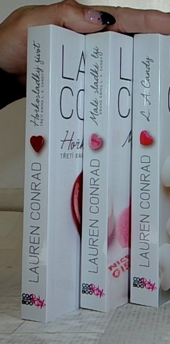 Série L. A. Candy (I. - III.)