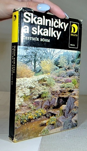 Sklaničky a skalky