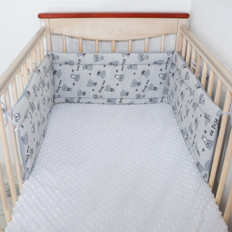 Mantinel do postýlky Teddy bears; Barva: modrá; Velikost: 28 x 180 cm