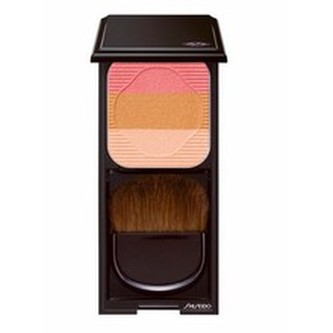 Shiseido Multifunkční rozjasňovač (Face Color Enhancing Trio) 7 g Odstín PK1 Lychee woman