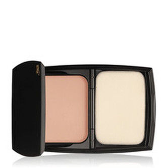 Lancome Kompaktní pudr pro matný vzhled (Teint Idole Ultra Compact Powder Foundation) 11 g Kompaktní pudr pro matný vzhled (Teint Idole Ultra Compact Powder Foundation) 11 g - Odstín 02 Lys Rosè woman