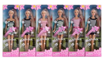 Lalka w letniej sukience