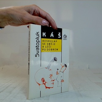 Aeskulap se směje a léčí po dobrém