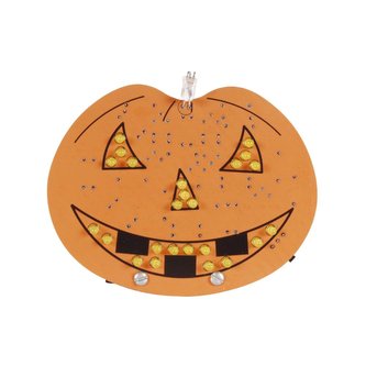 25 LED, efekt náhodného blikání simulující světlo hořící svíčky