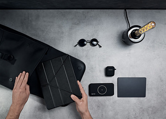 EPICO FOLD FLIP CASE iPad Air 10,9" (2020) - černá