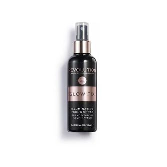 Revolution Rozjasňující fixační sprej Glow Fix (Illuminating Fixing Spray) 100 ml woman