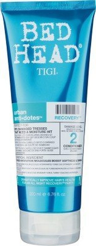 Tigi Kondicionér pro suché a poškozené vlasy Bed Head Urban Anti+Dotes Recovery (Conditioner) Kondicionér pro suché a poškozené vlasy Bed Head Urban Anti+Dotes Recovery (Conditioner) - Objem 200 ml woman