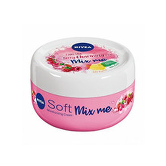 Nivea Hydratační krém s vůní lesního ovoce Soft Mix Me (Moisturizing Cream I Am The Berry Charming One) 100 ml woman