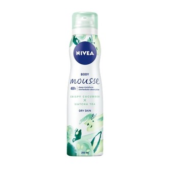 Nivea Tělová pěna s vůní okurky a zeleného čaje matcha (Body Mousse Cucumber & Matcha Tea) 200 ml woman