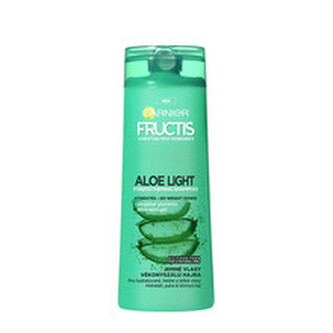 Garnier Posilující šampon s aloe vera na jemné vlasy Fructis (Aloe Light Strengthening Shampoo) Posilující šampon s aloe vera na jemné vlasy Fructis (Aloe Light Strengthening Shampoo) - Objem 400 ml woman