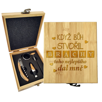 Dárková sada na víno Když Bůh stvořil bráchy: 147×168×49 mm