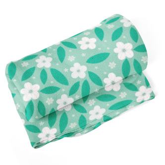 Deka Bílé květy s lístky: 190x140 cm