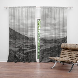 Závěs Černobílé údolí: 2ks 140x250cm Závěs Černobílé údolí: 2ks 140x250cm