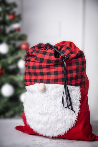 POLYESTEROVÁ DÁRKOVÁ TAŠKA 87X56X56CM DEK. SKRZAT