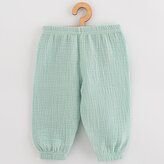 Kojenecké mušelínové kalhoty New Baby Feeling šalvějová - velikost 86 (12-18m)