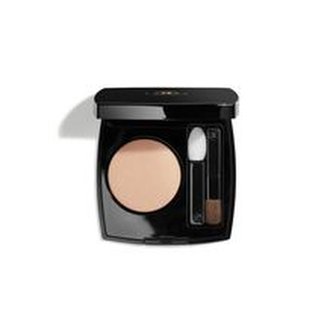 Chanel Oční stíny se saténovým efektem Ombre Première (Eye Shadow) 2,2 g Oční stíny se saténovým efektem Ombre Première (Eye Shadow) 2,2 g - Odstín 30 Vibrant Violet woman