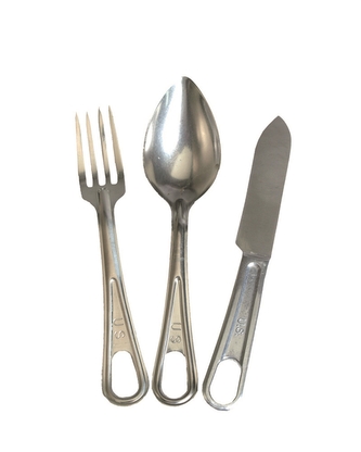 US příbor 44 - stříbrný