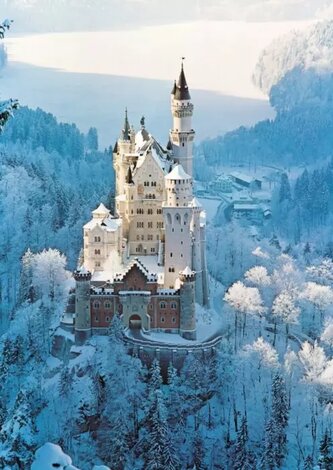 RAVENSBURGER Puzzle Zimní Neuschwanstein 1500 dílků