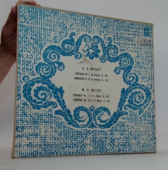 W. A. Mozart: Serenade No. 7, Symphony No. 20 - box 2 desek (LP)