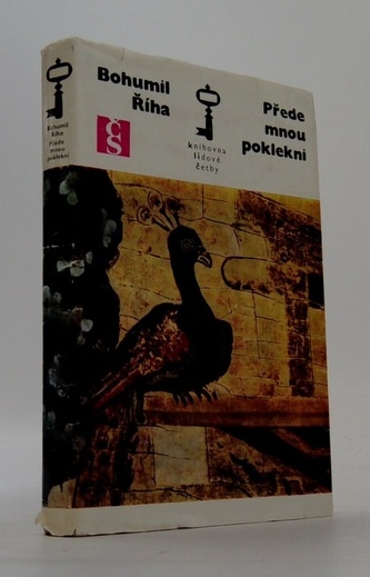 Přede mnou poklekni