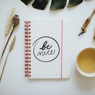 Be Nice Papírový blok slámový linkovaný boční vazba A5